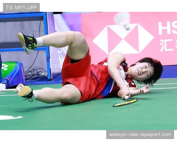 山口茜后场高点跳杀压制对手：在细节中锻造制胜节奏